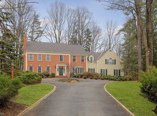 6 Pine Holw, Bernardsville, NJ 07924
