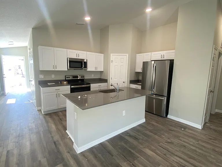 4904 Mainsail St — Photo 5