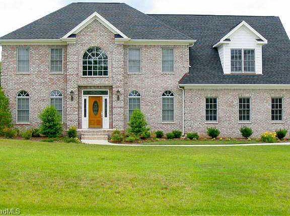 2nd image of 7591 Trebbiano Dr