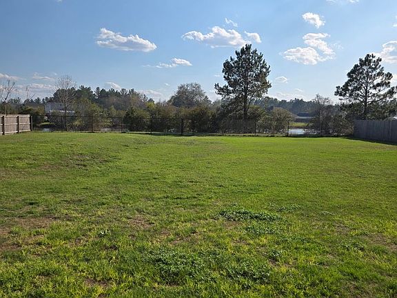 5th image of 155 White Oak Dr NE