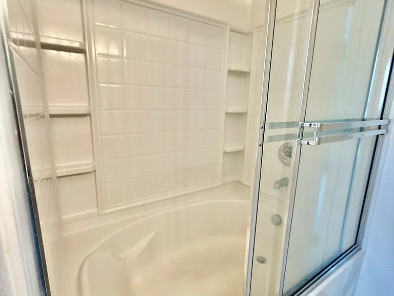 2305 Betsy Ross Ln — Photo 8