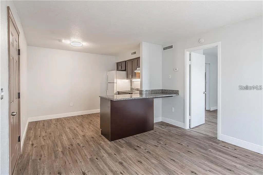 Building Photo - 9013 Westchester Cir #29