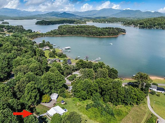 4th image of 1938 Lakeview Summit Dr