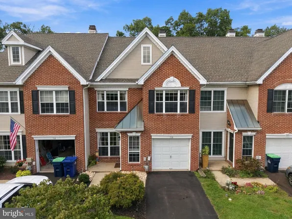 713 Martingale Rd, Schwenksville, PA 19473