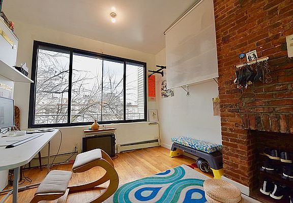 5th image of 375 Menahan St APT 3R