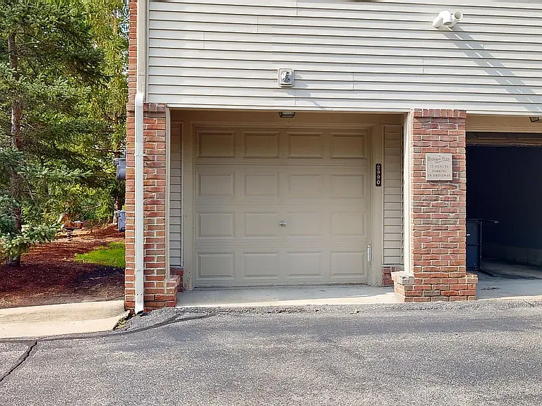2990 Barclay Way — Photo 25