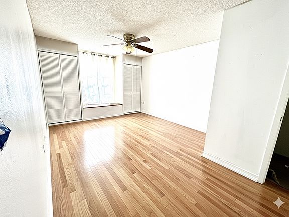 5th image of 5971 Village Cir #5971