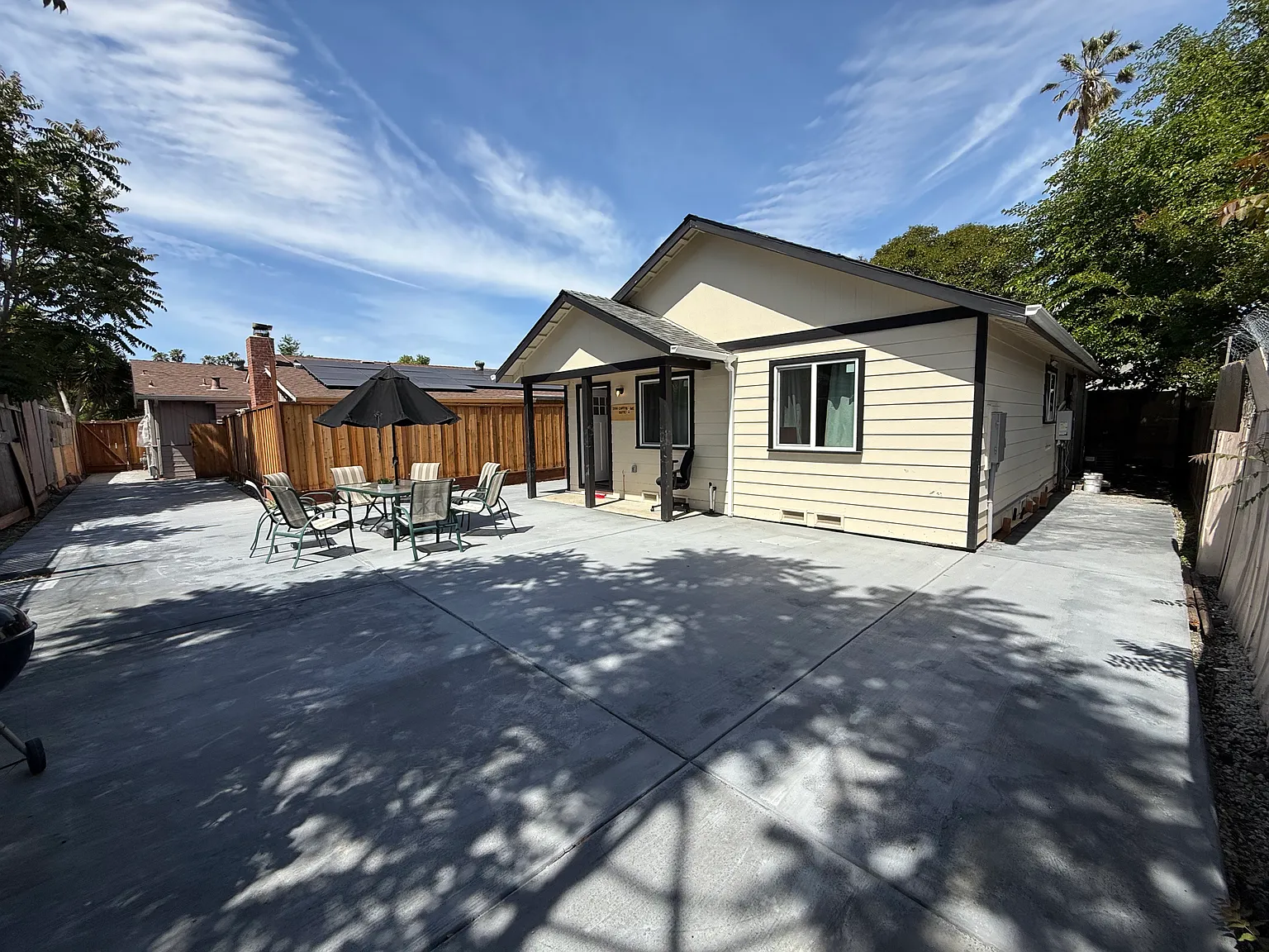 3 bed, 1000 sqft, $5,500 — Photo 4