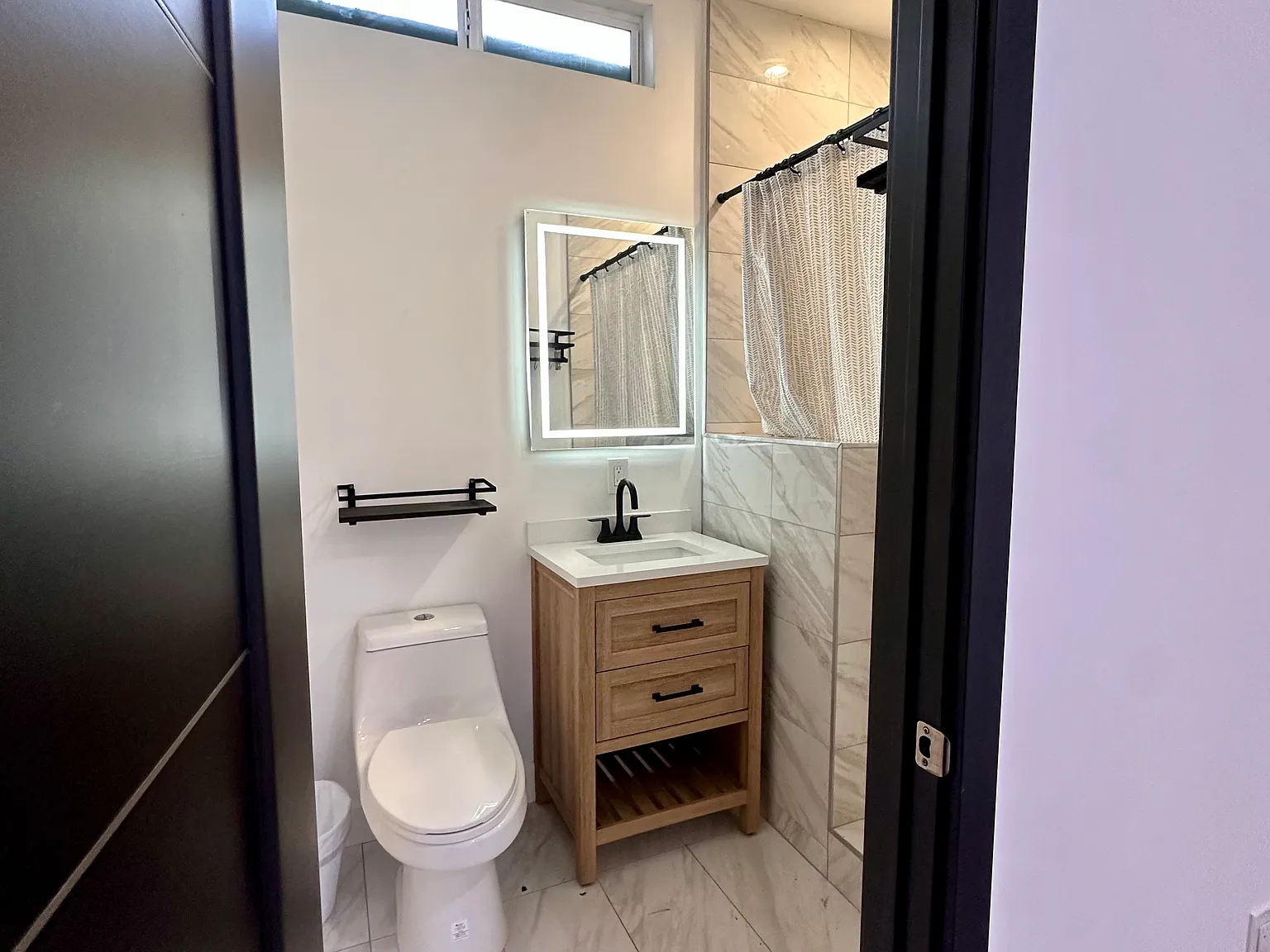 Studio, 400 sqft, $1,950 — Photo 4
