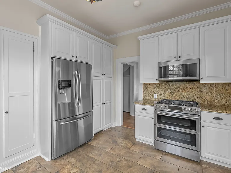 539 Atkins Ave — Photo 11
