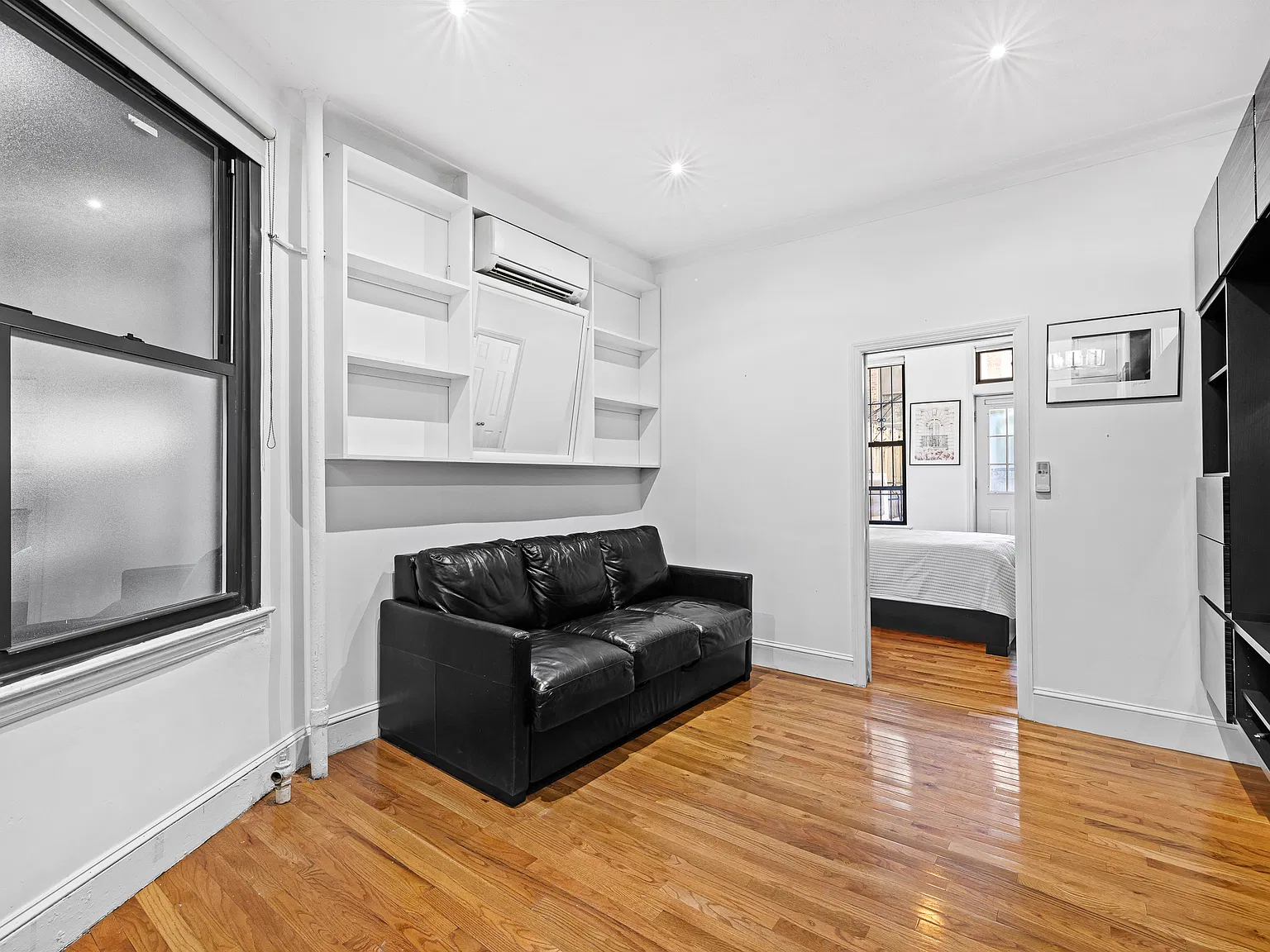 212 East 84th Street — Photo 2