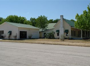 1403 Parker St, Goldthwaite, TX 76844