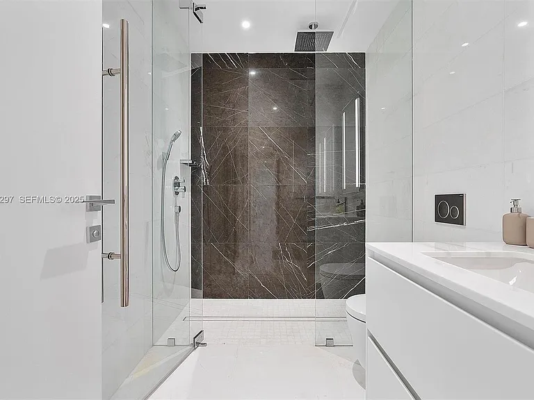300 Biscayne Boulevard Way #1803 — Photo 19