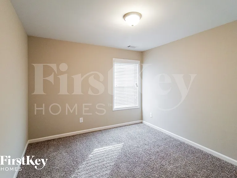 365 White Birch Ln — Photo 10