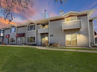 1101 Sunnyslope Dr, Racine, WI 53406