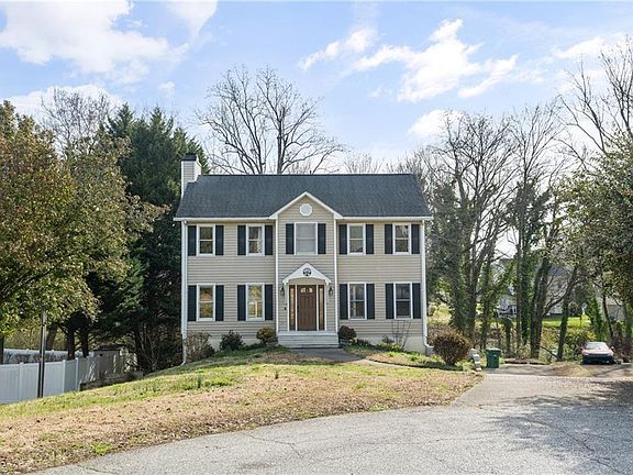 3rd image of 1605 Moravian Heights Ct