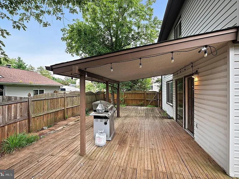 511 Avondale Dr — Photo 57