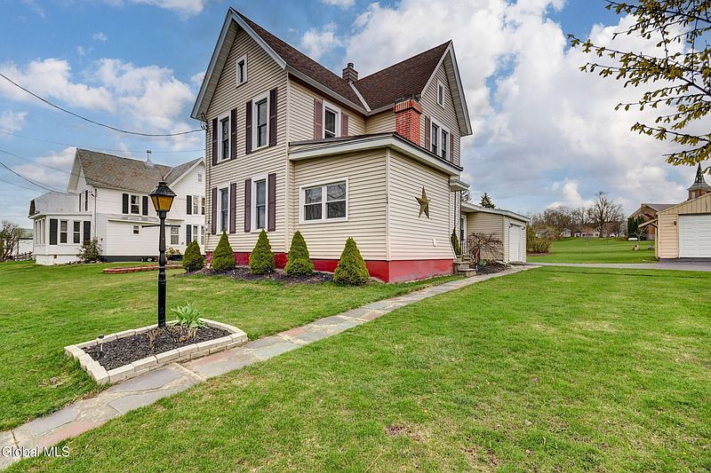 2nd image of 124 Auriesville Road
