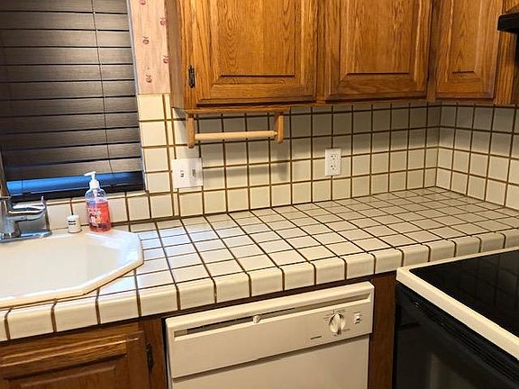 5th image of 4116 Ravenwood Pl