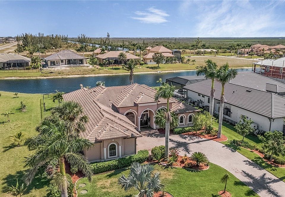 1st image of 910 W Cape Estates Cir