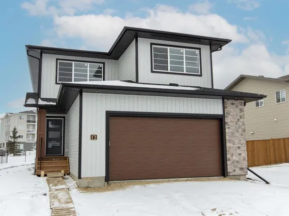 12 SE Trinity St, Lacombe, AB T4L 0K9