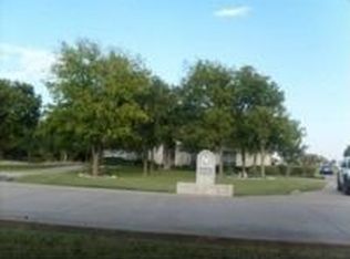 430 Cross Creek Ct, Waxahachie, TX 75167