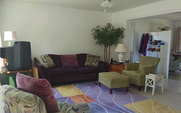 2nd image of 84 Trillium Dr