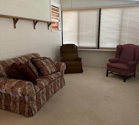 3rd image of 177 Nelson Ave