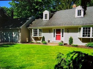 2314 Lamberton Rd, Cleveland Heights, OH 44118