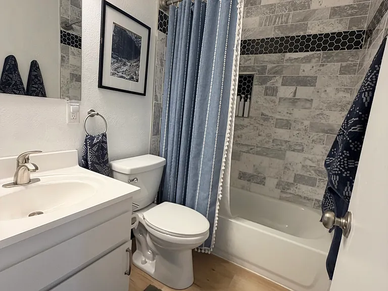 7982 Meade St #6 — Photo 16
