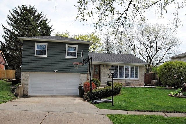 1st image of 1813 N Park Dr