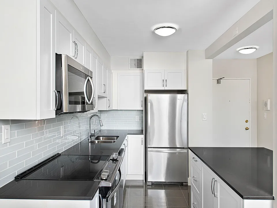 65 Forest Manor Rd