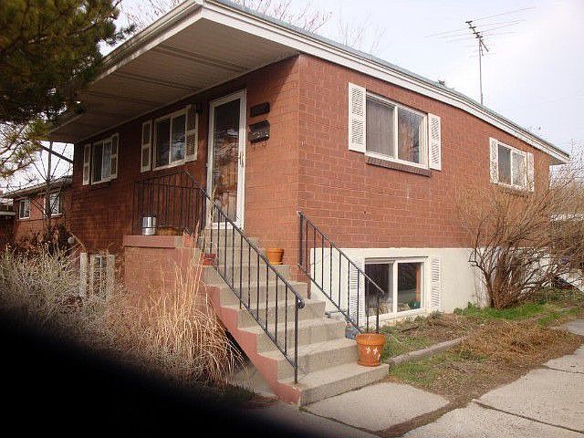 1st image of 3099 S Lincoln St