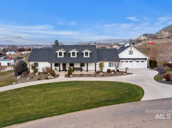 994 Walker Trl, Emmett, ID 83617