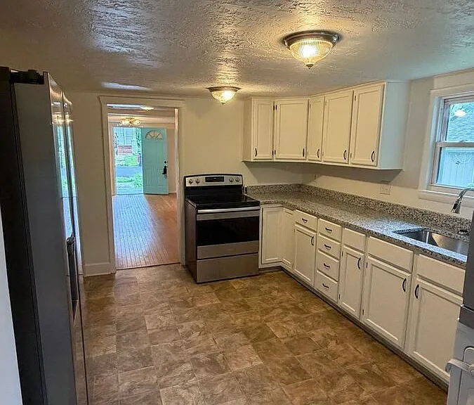 108 Greenwood Ave — Photo 12