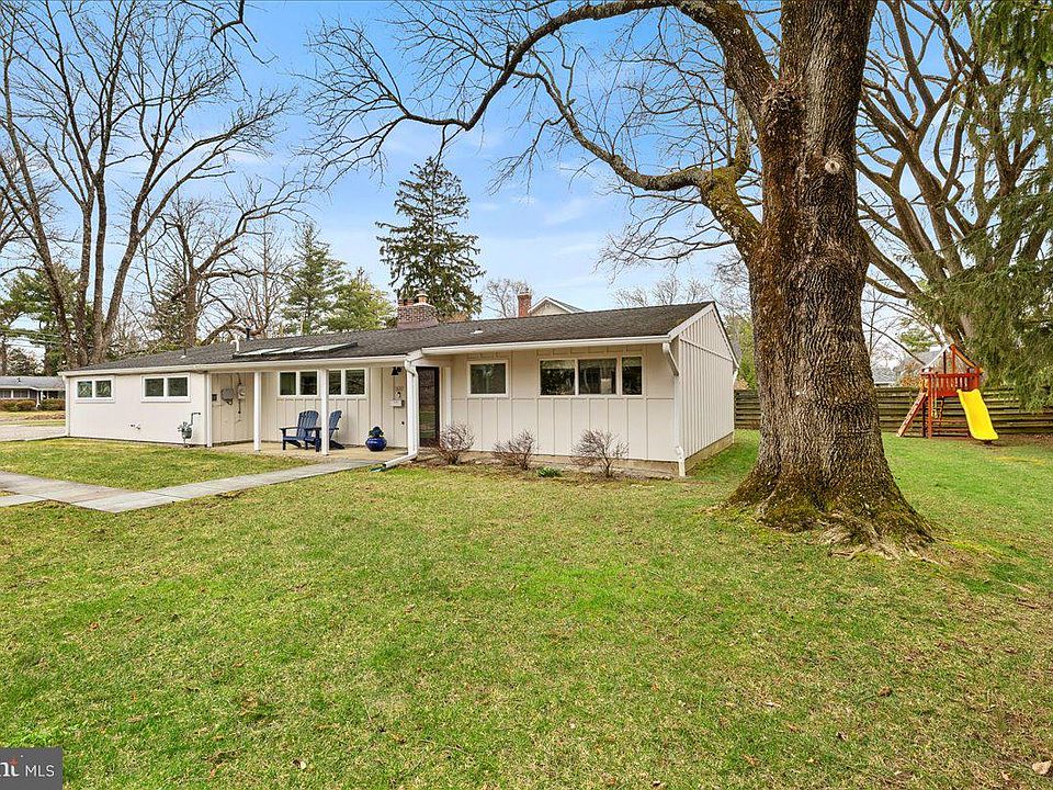 1st image of 207 Mansgrove Rd