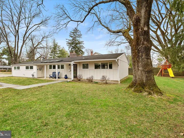 207 Mansgrove Rd, Princeton, NJ 08540