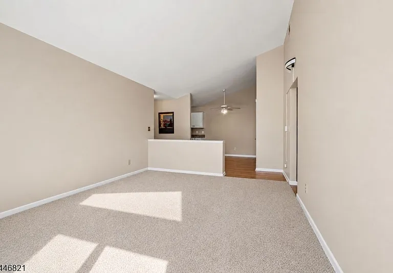 555 Riverside Ave #9 — Photo 6