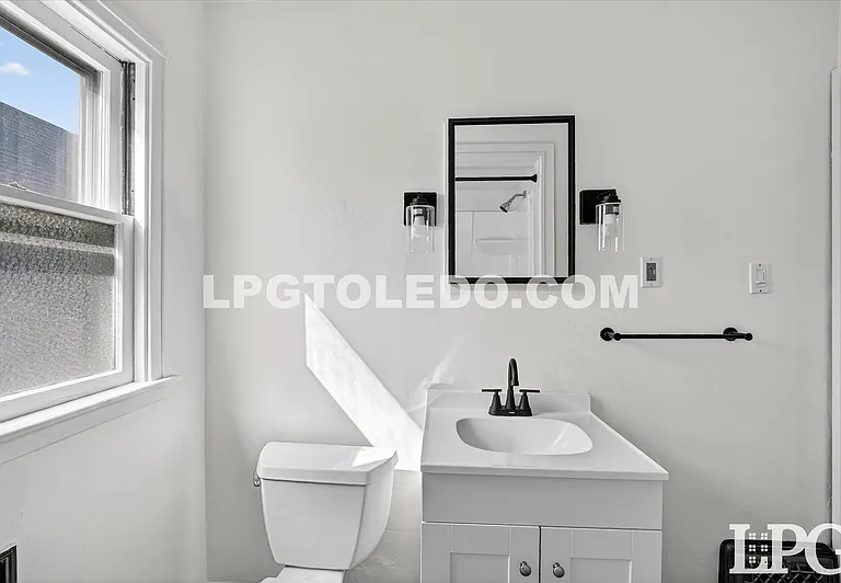4124 Vermaas Ave — Photo 12