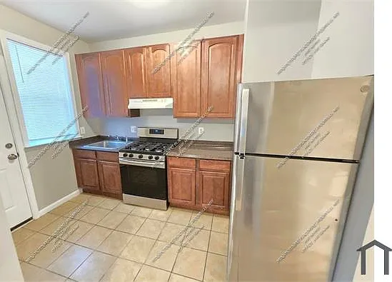 143 S Hilton St — Photo 5