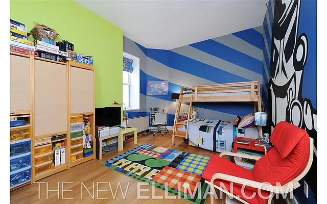 Sold by Douglas Elliman | media 19