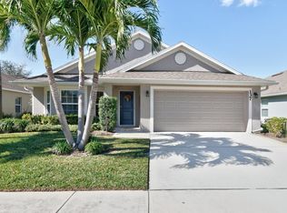 137 Briarcliff Cir, Sebastian, FL 32958