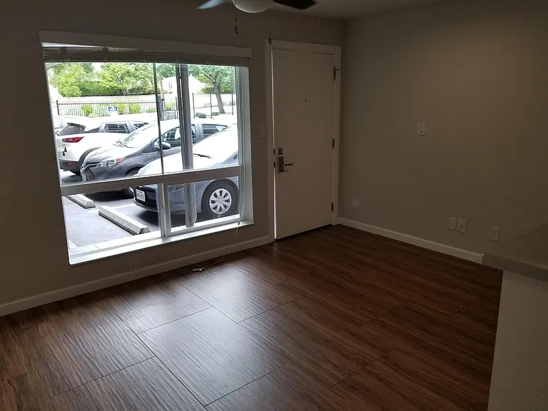 3110 Red River St #111 — Photo 5