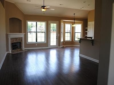 4th image of 3189 John Michael Dr.