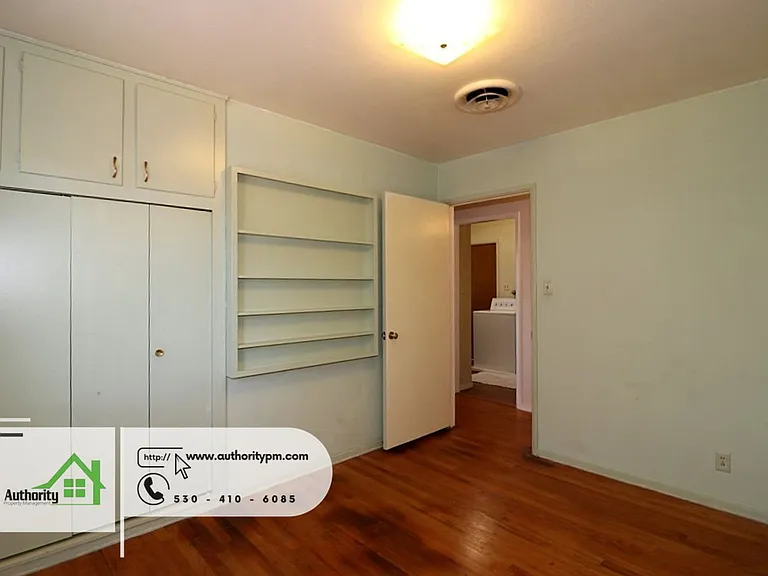 1848 Shady Ln — Photo 19