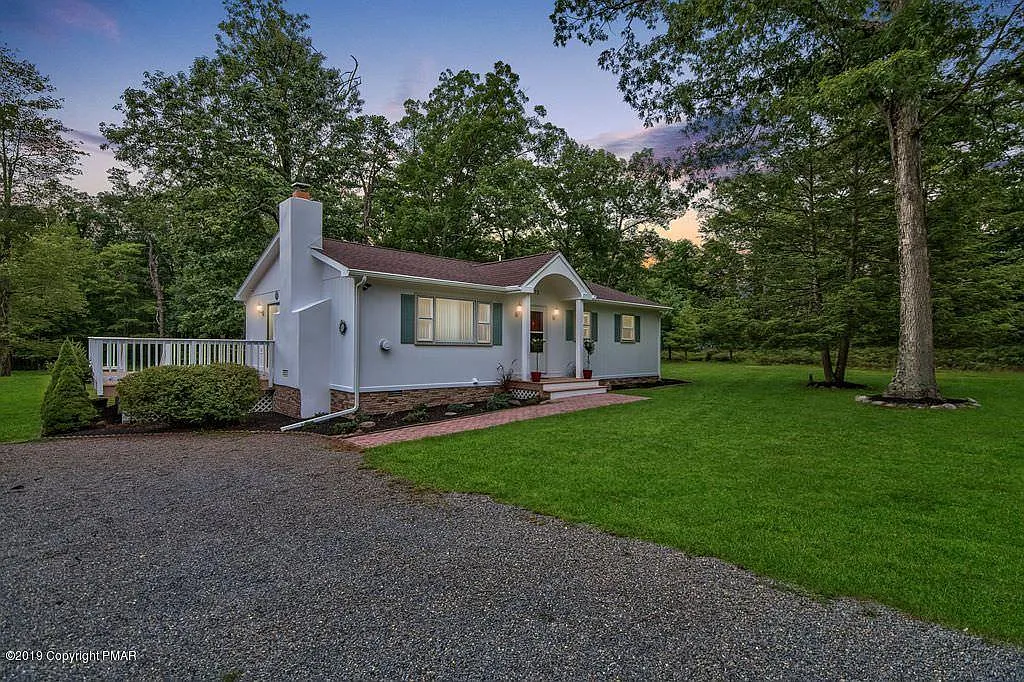 473 Birch Dr photo 1