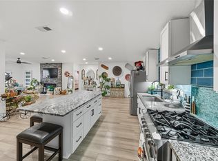 110 S 4th St, Conroe, TX 77301