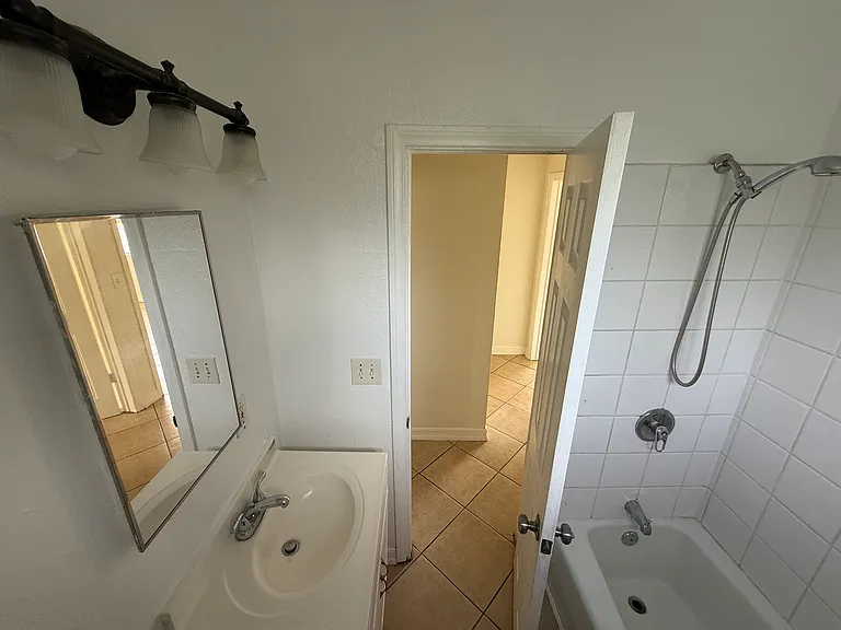 4357 Lowell Ave #3 — Photo 10