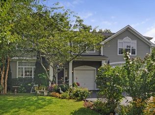 1975 S Egret Ct, Libertyville, IL