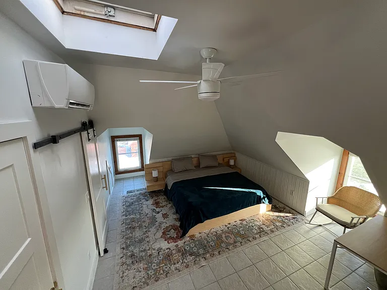 39 Burling St #B — Photo 27